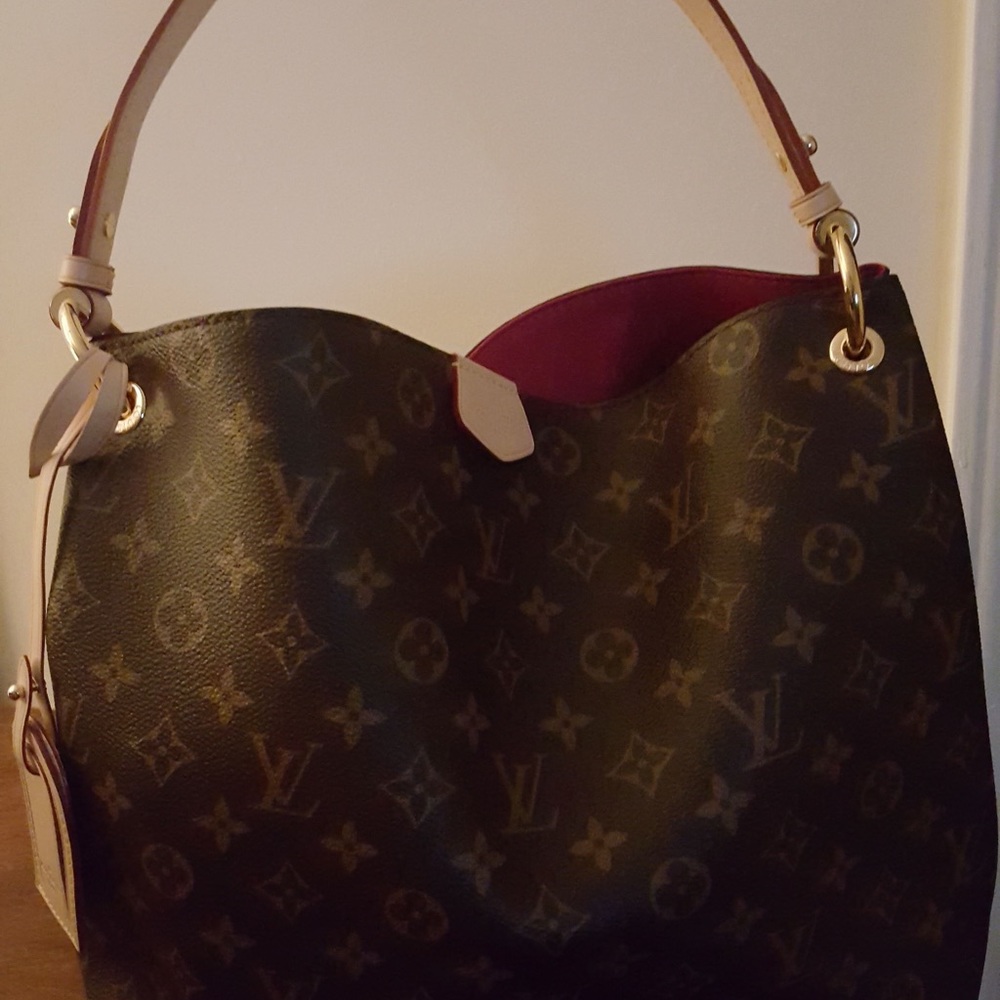 LV Graceful PM Monogram